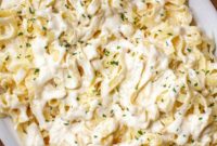Classic Fettuccine Alfredo