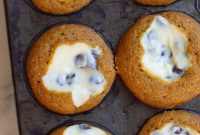 Swirled Pumpkin Cream Cheese Muffins