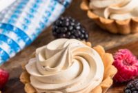 Cream-Filled Mini Tartlets