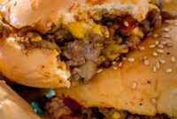 Quick & Cheesy Cheeseburger Sliders