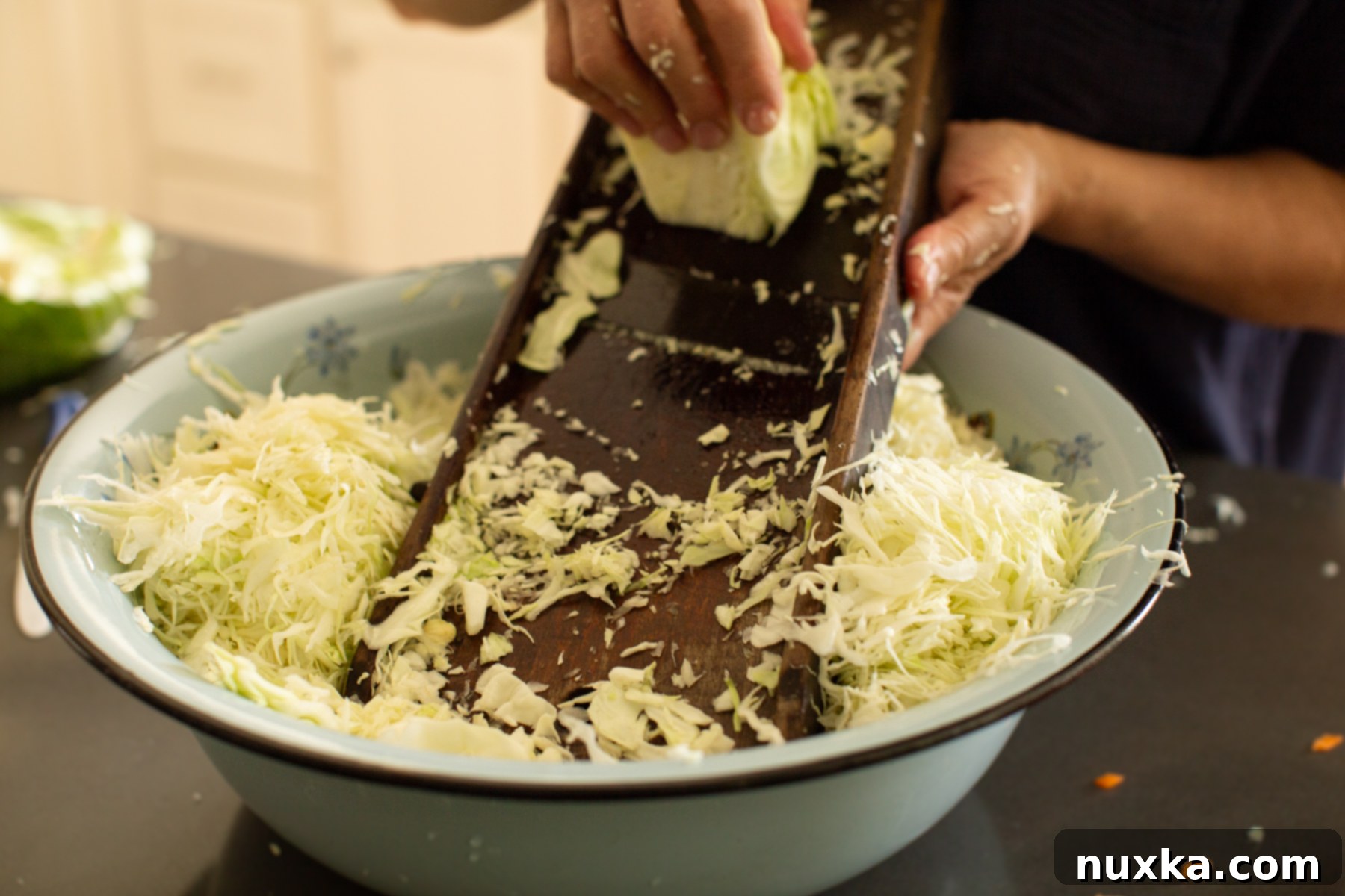 shredding cabbage 