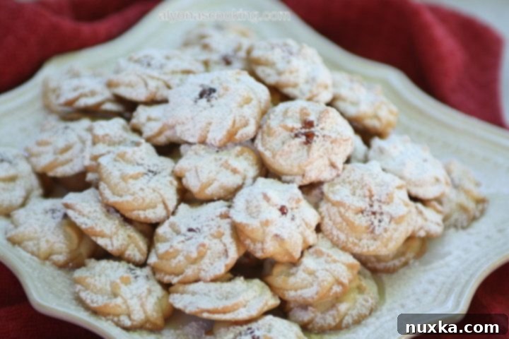 Delicious Russian Butter Cookies with Jam - Perfect for Tea