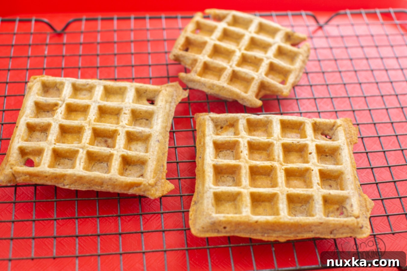 light, healthy, crispy, banana oat waffles (gluten-free)