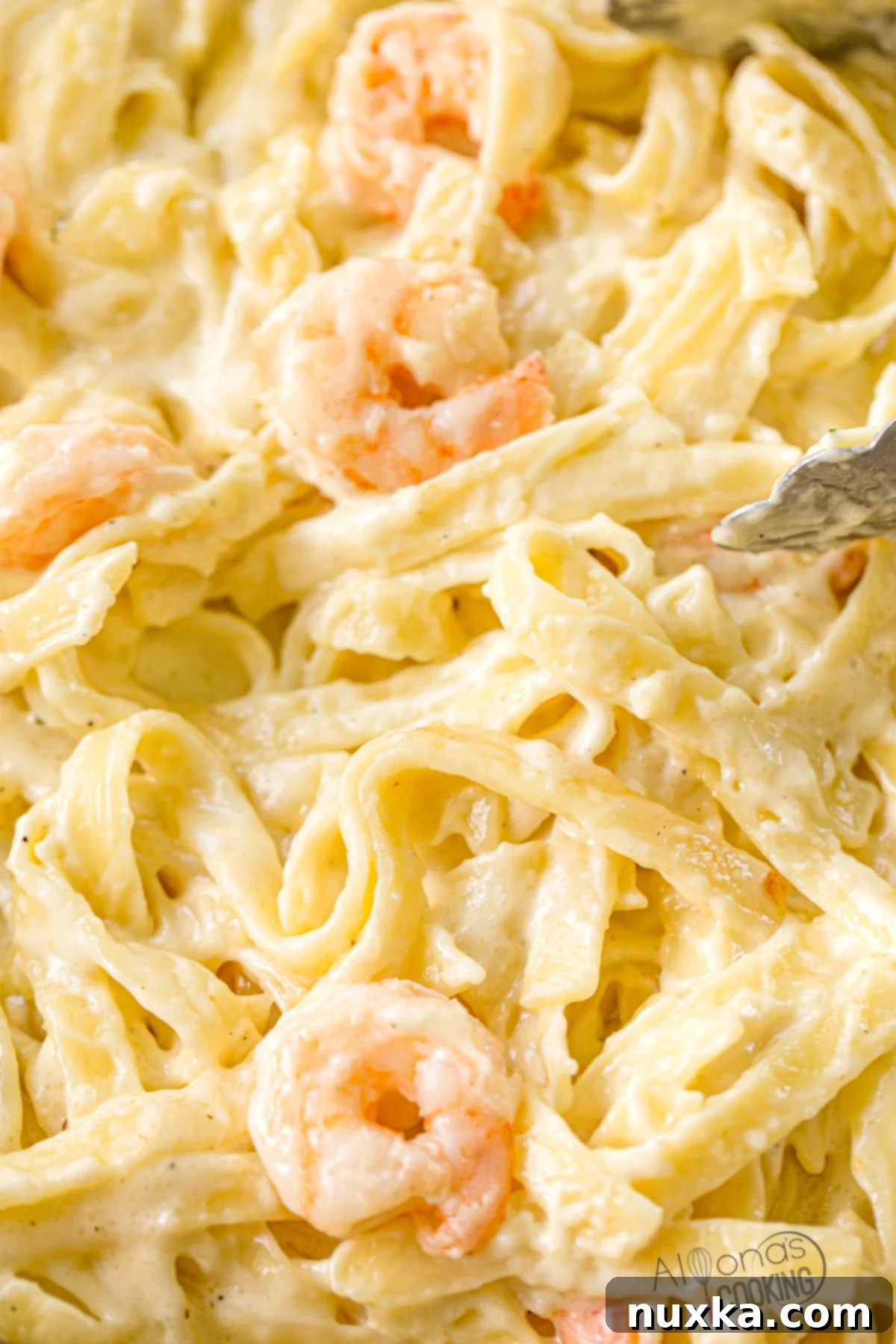 However this Shrimp Alfredo recipe is astonishing! It's prepared similarly to a dry mix where you would whisk together the parmesan cheese, cornstarch and spices and add it to boiling cream. This instantly thickens the sauce! #shrimp #Alfredo #easy #recipe #alyonascooking the BEST shrimp alfredo recipe