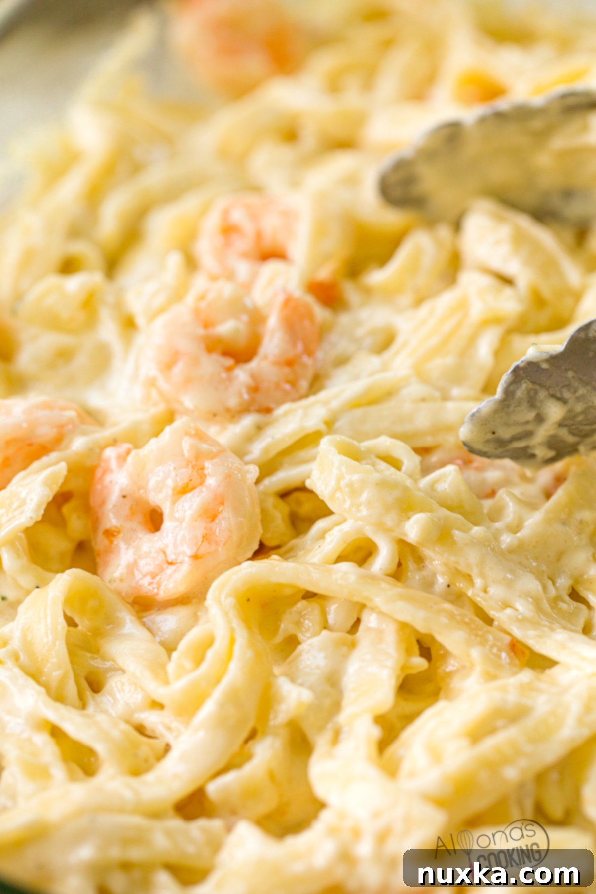 Creamy Garlic Shrimp Alfredo Recipe creamy shrimp Alfredo pasta recipe