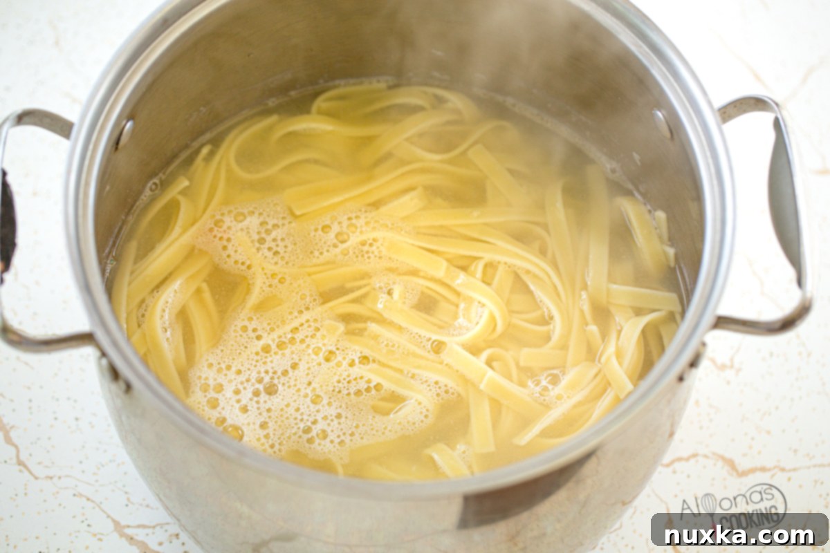 how to boil fettuccine pasta for shrimp Alfredo (11-12 minutes if using dried Durum Semolina Pasta.) how to boil fettuccine pasta for Shrimp Alfredo