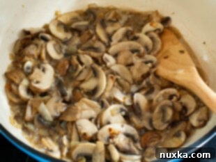 how to sauté the onion and mushrooms for fettuccine alfredo