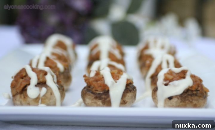 Delicious Stuffed Mushrooms with Creamy Sauce