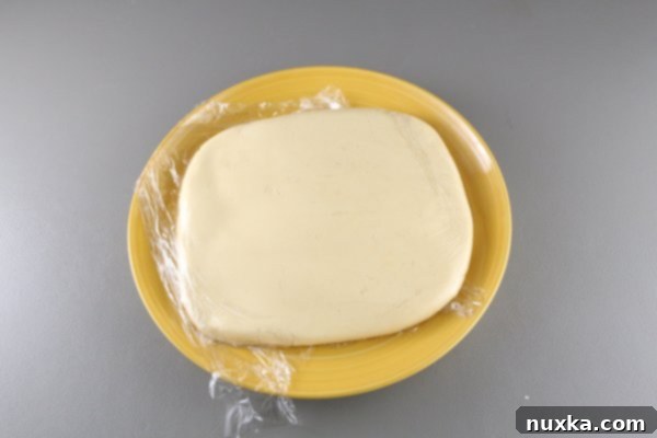 Chilled cookie dough disc
