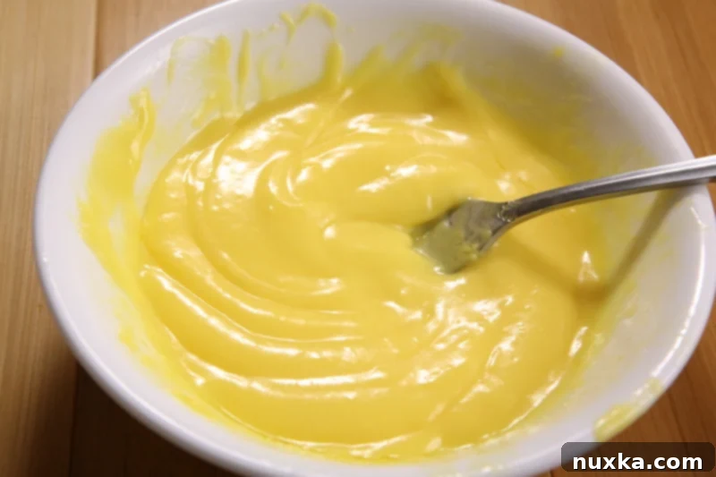 smooth hollandaise sauce