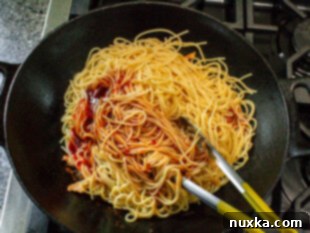 how to toss and stir fry noodles for chow mein