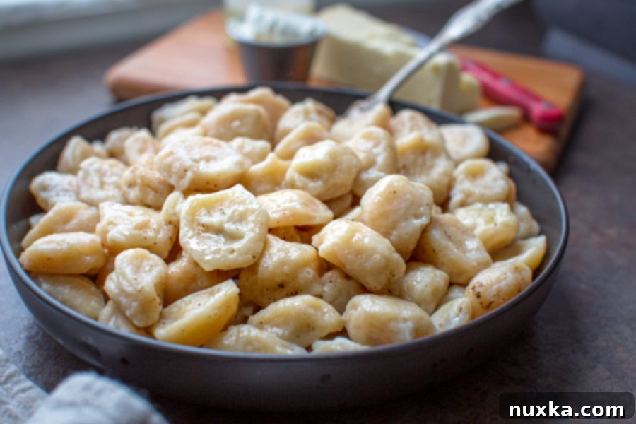Pelmeni on a plate