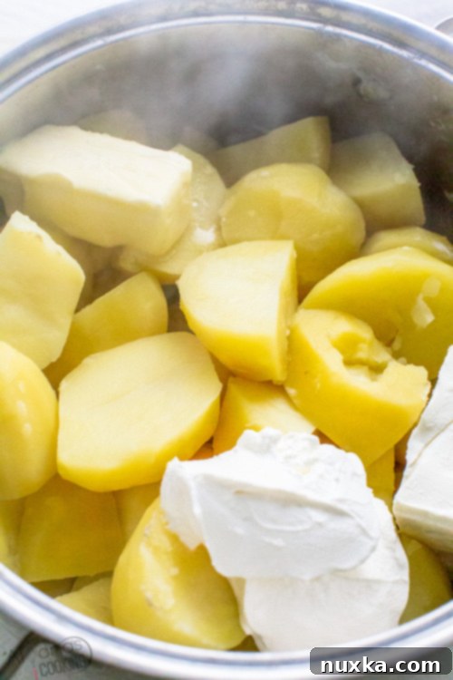 How to boil and steam potatoes for mashed potatoes to achieve perfect tenderness